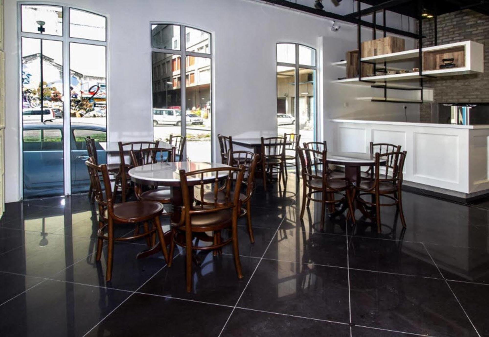 Oyo 127 The Reeds Hotel Kuala Lumpur Buitenkant foto