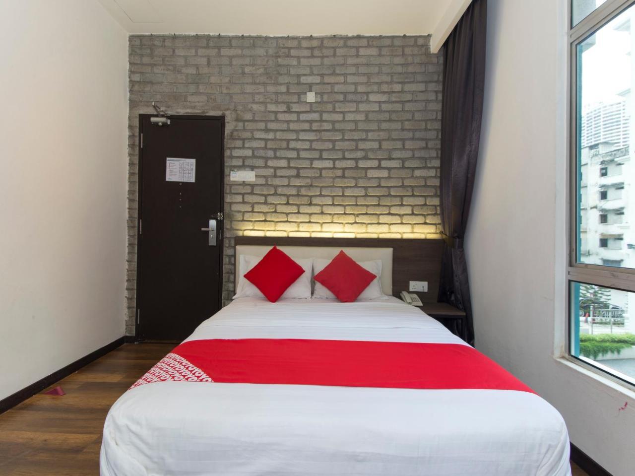 Oyo 127 The Reeds Hotel Kuala Lumpur Buitenkant foto