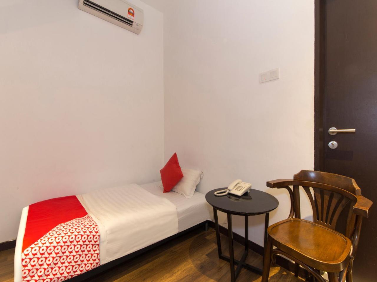 Oyo 127 The Reeds Hotel Kuala Lumpur Buitenkant foto