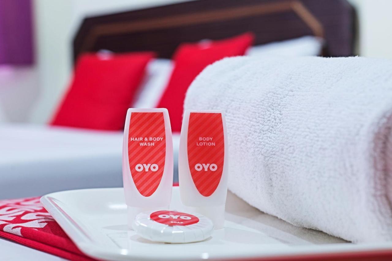 Oyo 127 The Reeds Hotel Kuala Lumpur Buitenkant foto